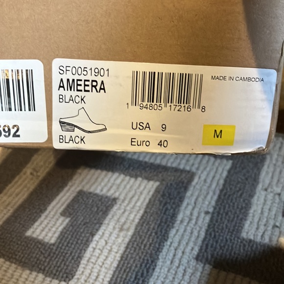 Sofft Ameera black clogs size 9.  NWT - Picture 3 of 7